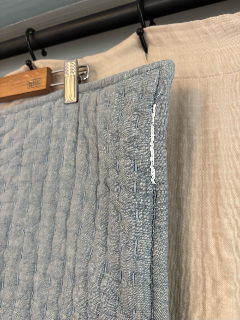 Pair of Pottery Barn Pick Stitch Cotton Linen Shams- King- Chambray - Picture 5 of 10